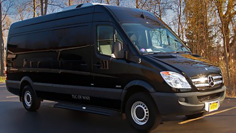 Brooklyn limo bus rentals